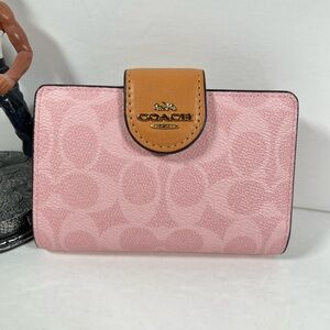 Coach Medium Corner Zip Wallet In Signature Canvas CEC29 NWT
